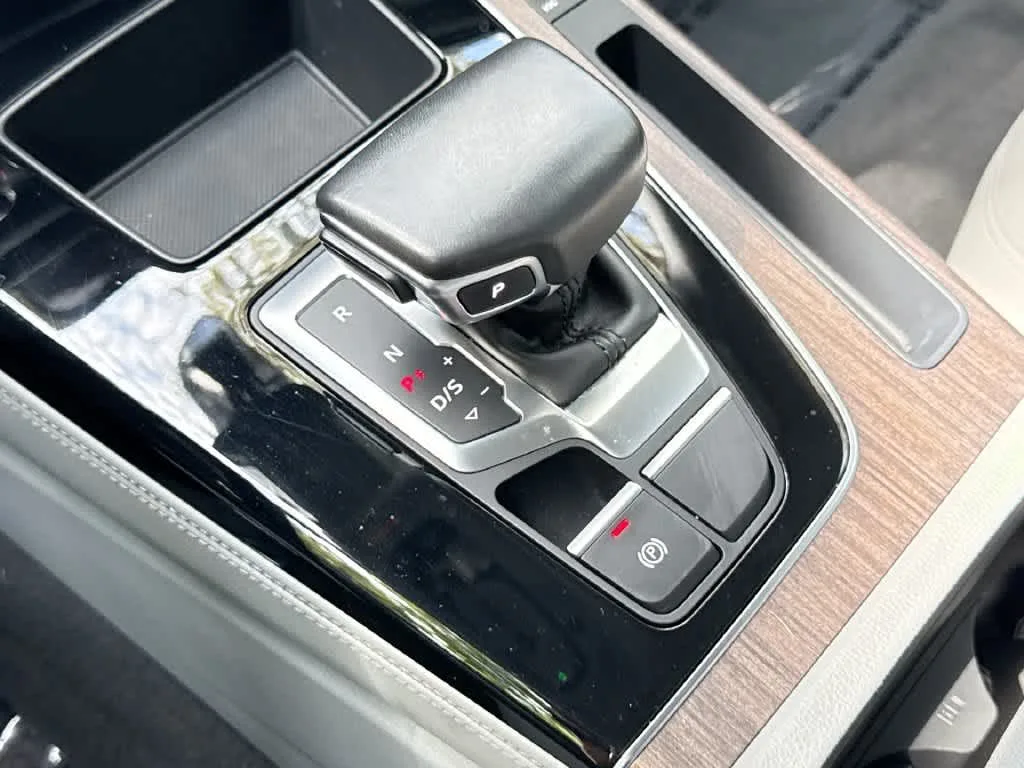 2021 Audi Q5 Premium Plus photo 20