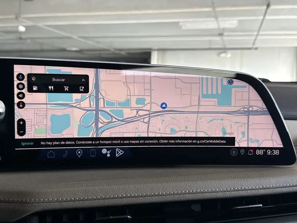 2024 Cadillac XT4 FWD Premium Luxury photo 17