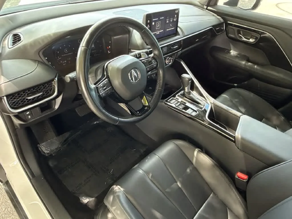 2025 Acura ADX AWD photo 13