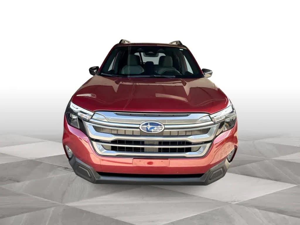 2025 Subaru Forester Premium photo 3