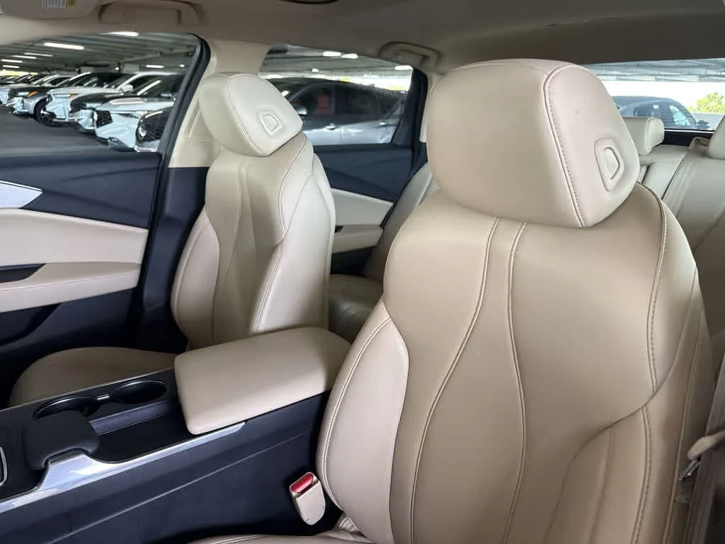 2023 Acura TLX FWD photo 14