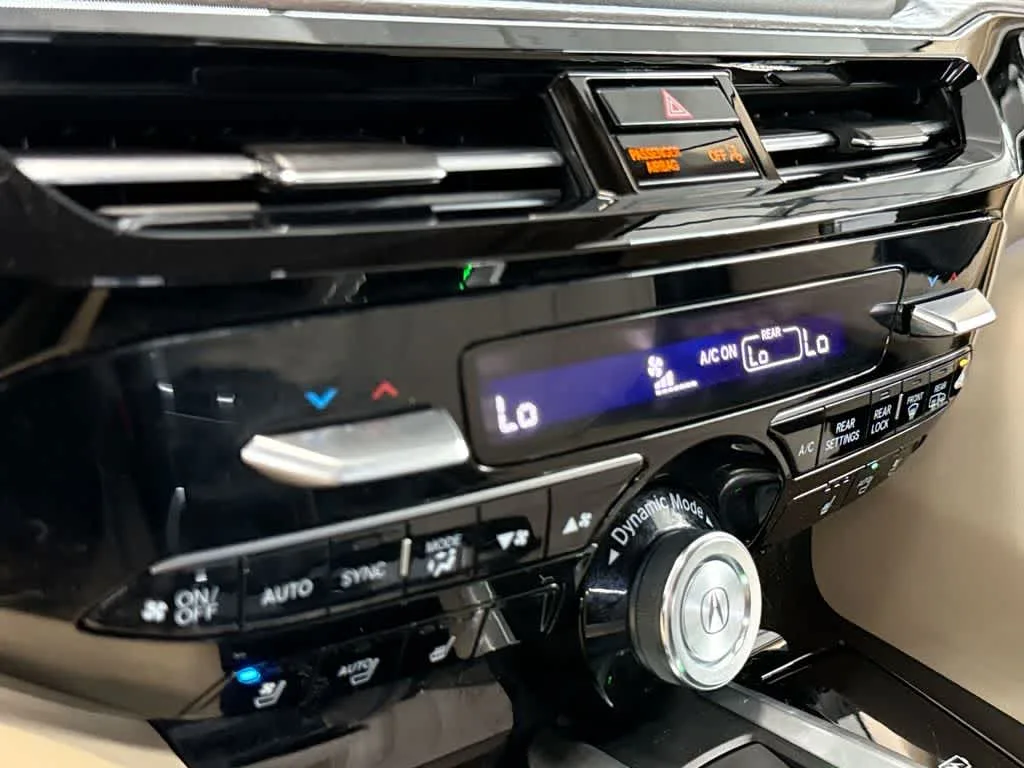 2023 Acura MDX w/Advance Package photo 19