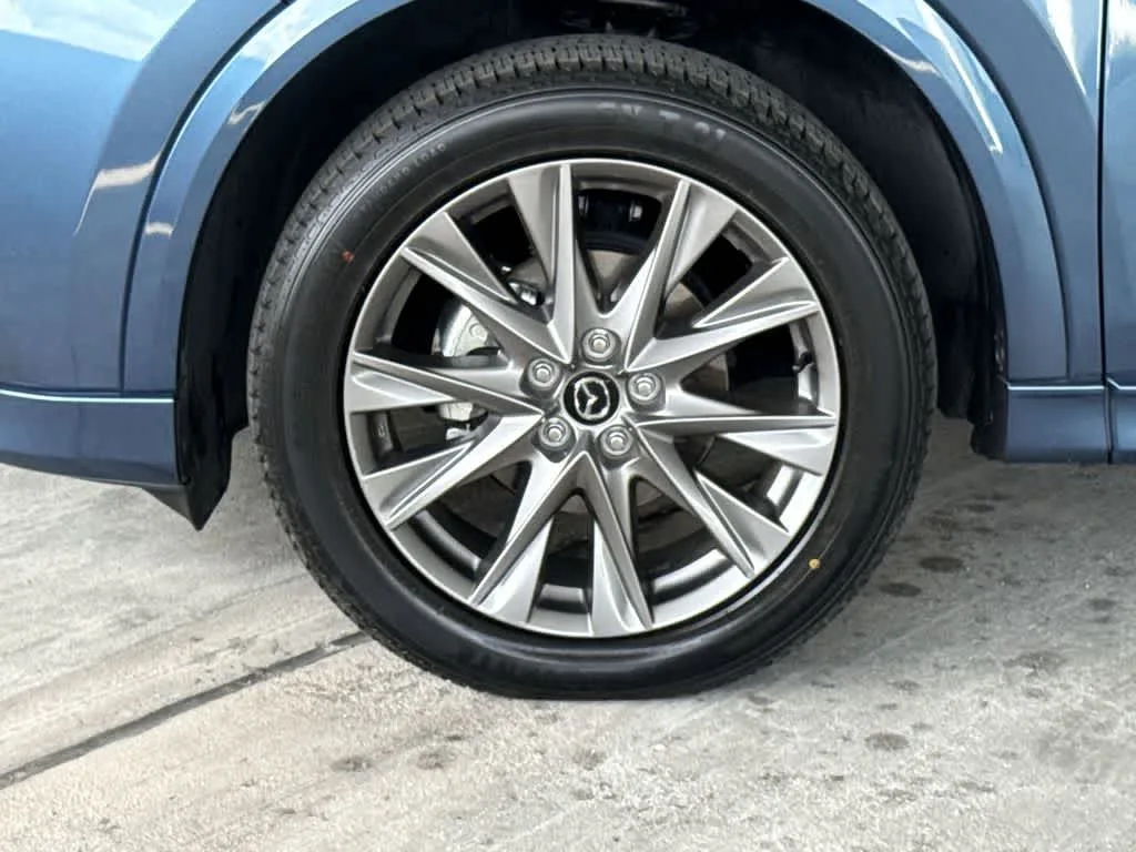 2024 Mazda CX-5 2.5 S Premium Package photo 11