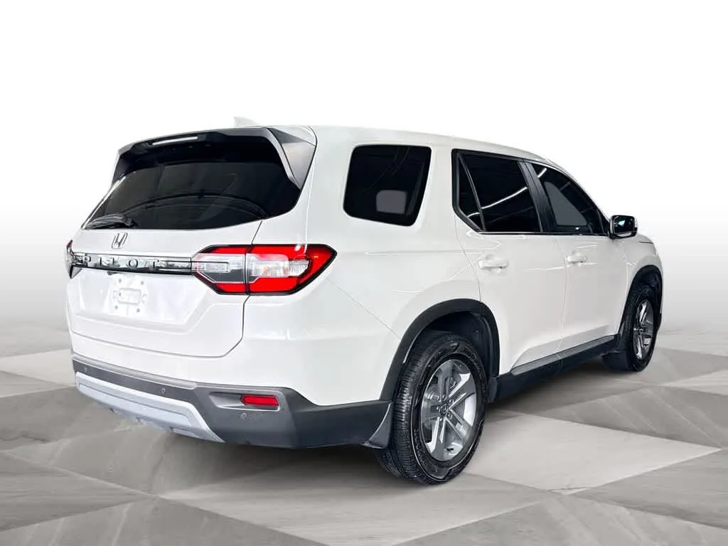 2025 Honda Pilot EX-L photo 8