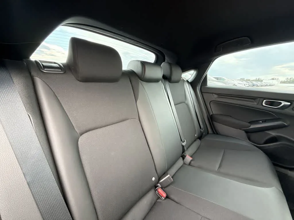 2025 Honda Civic Sport photo 26