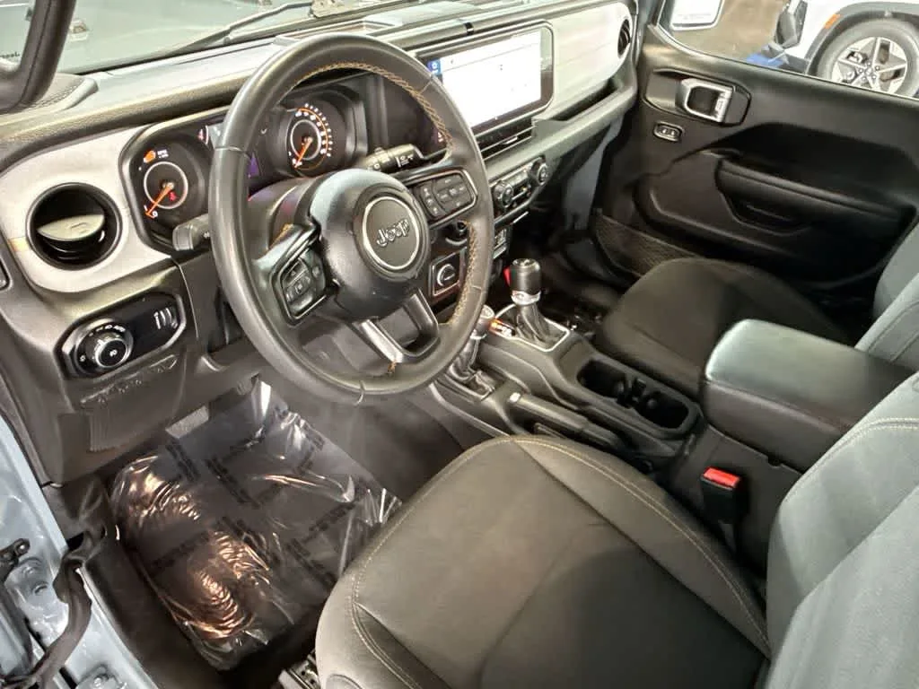 2024 Jeep Wrangler Sport S photo 13