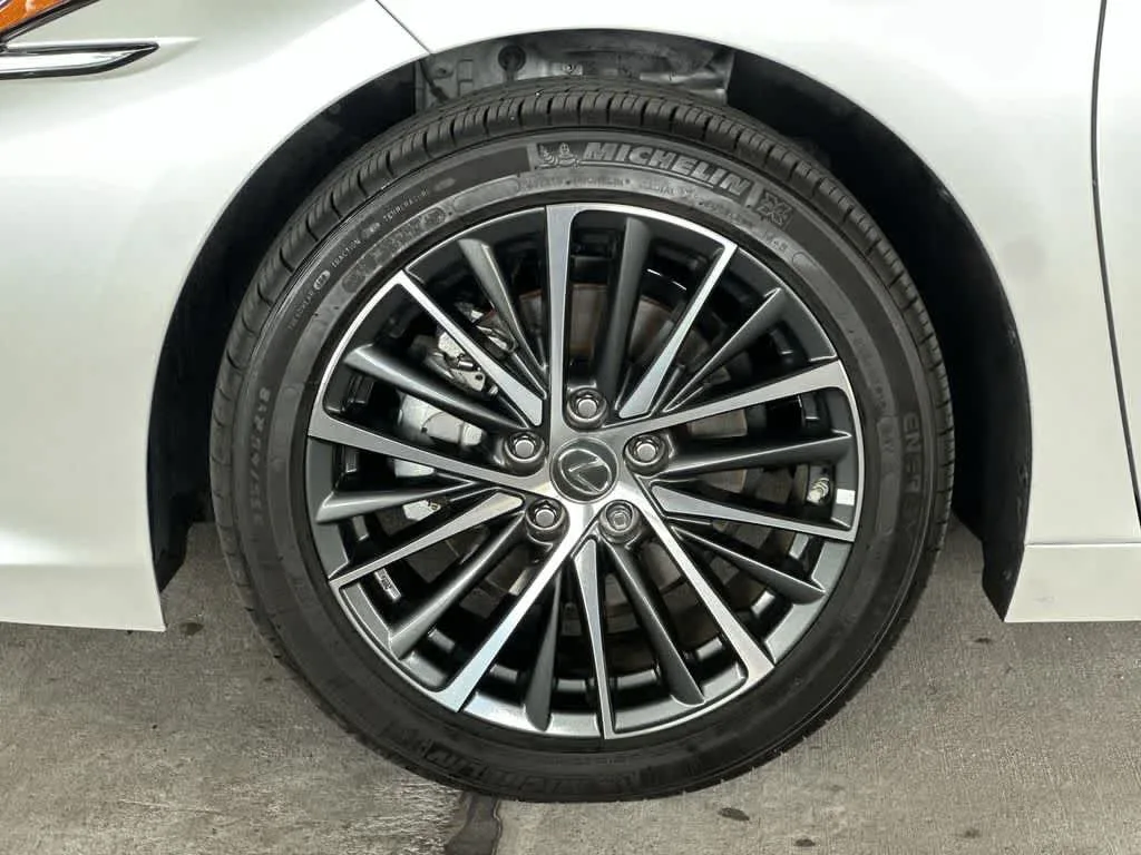 2025 Lexus ES 350 ES 350 photo 11