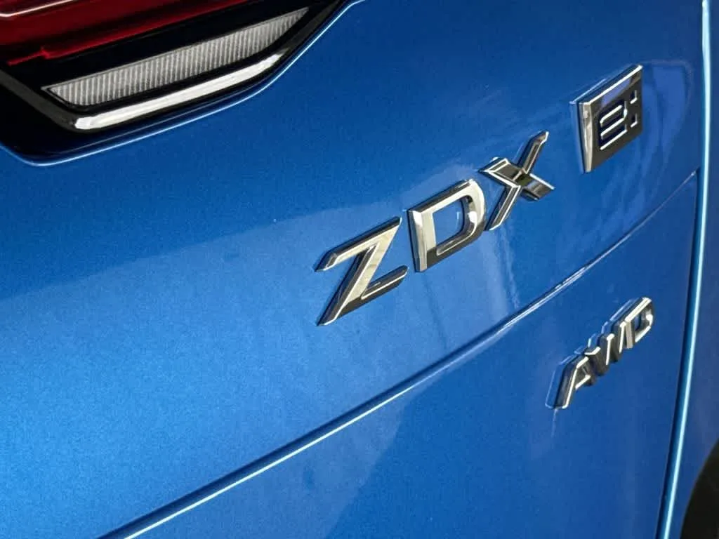 2024 Acura ZDX Type S w/Performance Tire photo 10