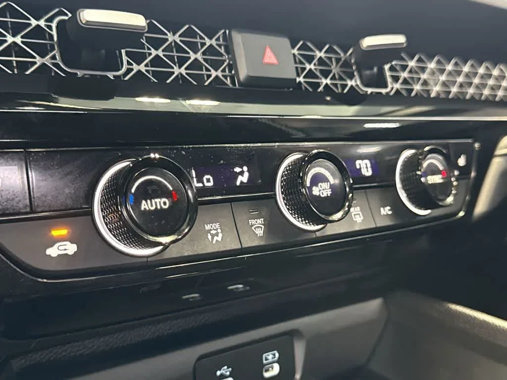 2025 Honda Accord Hybrid Sport-L photo 19