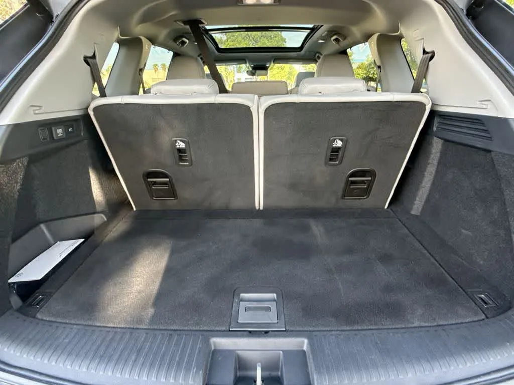 2025 Acura MDX w/Technology Package photo 25