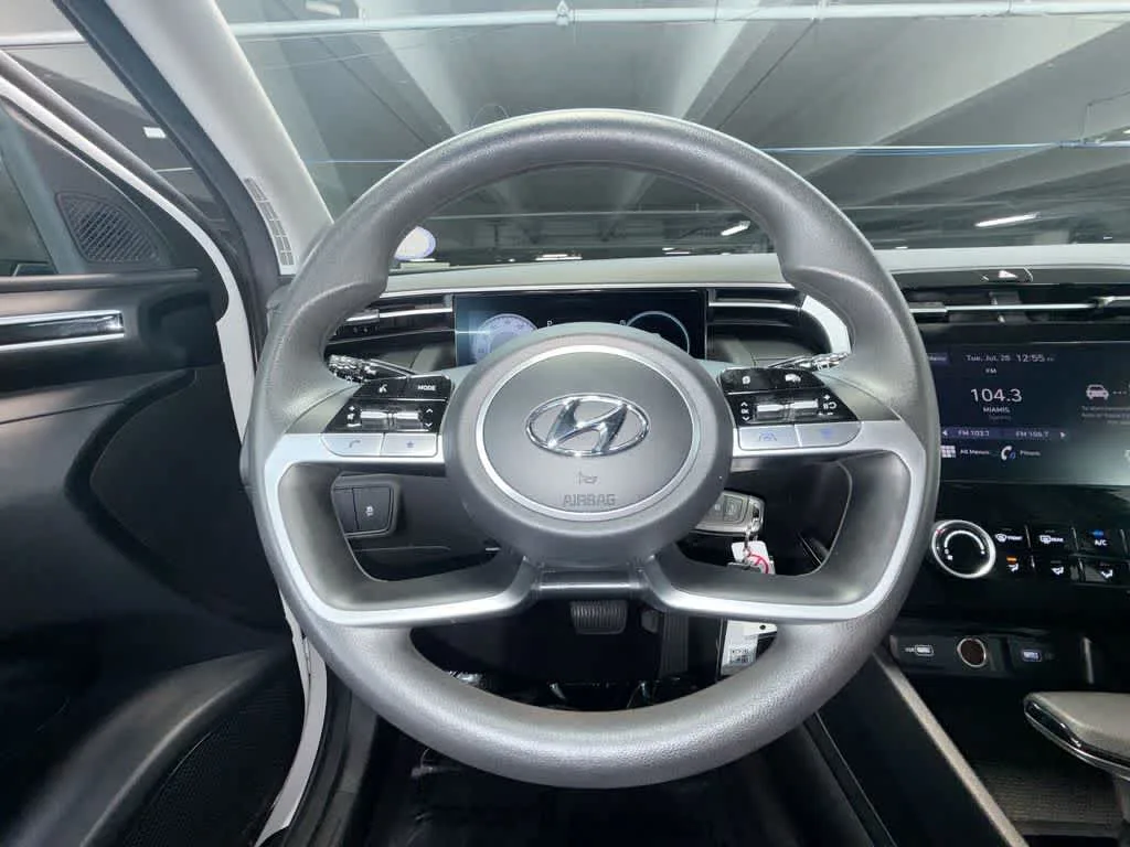2024 Hyundai Tucson SE photo 15