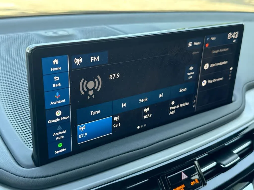 2025 Acura MDX w/Technology Package photo 17