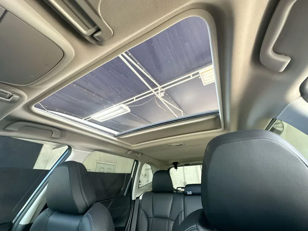 2024 Subaru Forester Touring photo 17