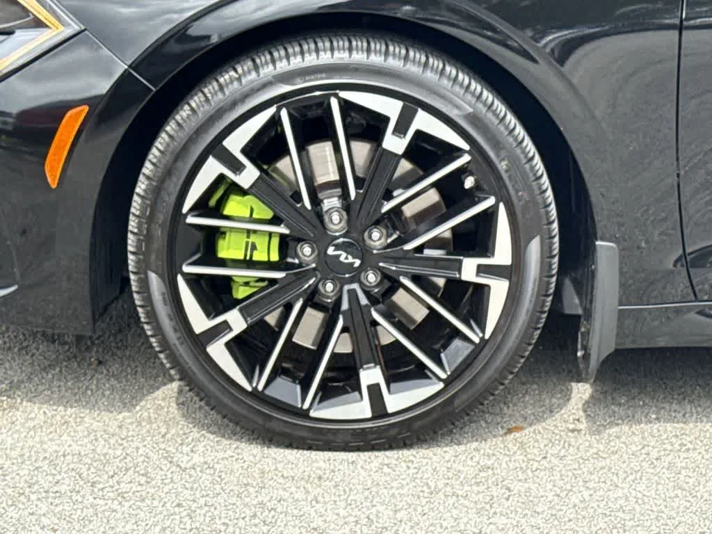 2025 Kia K5 GT photo 11