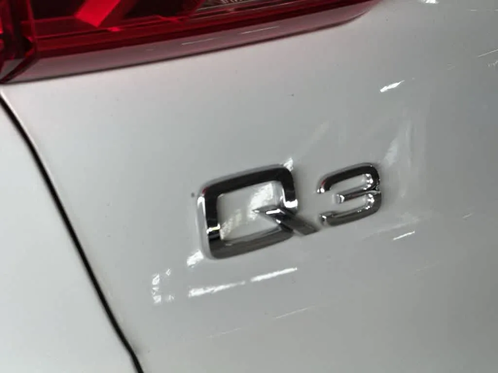 2025 Audi Q3 S line Premium photo 10