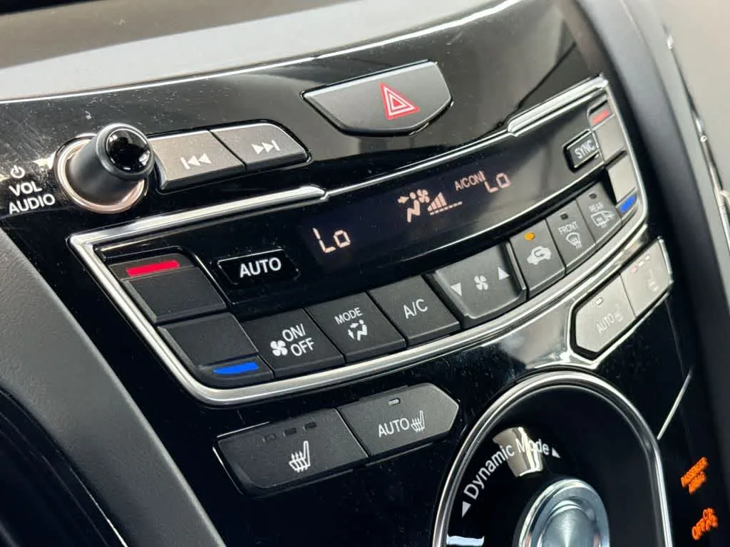2025 Acura RDX SH-AWD photo 18