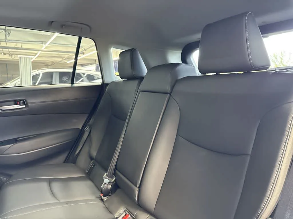 2026 Toyota Corolla Cross XLE photo 22
