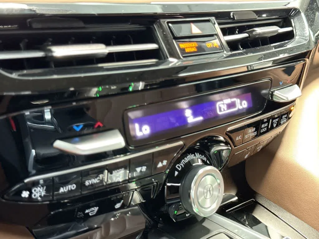 2024 Acura MDX w/Technology Package photo 19