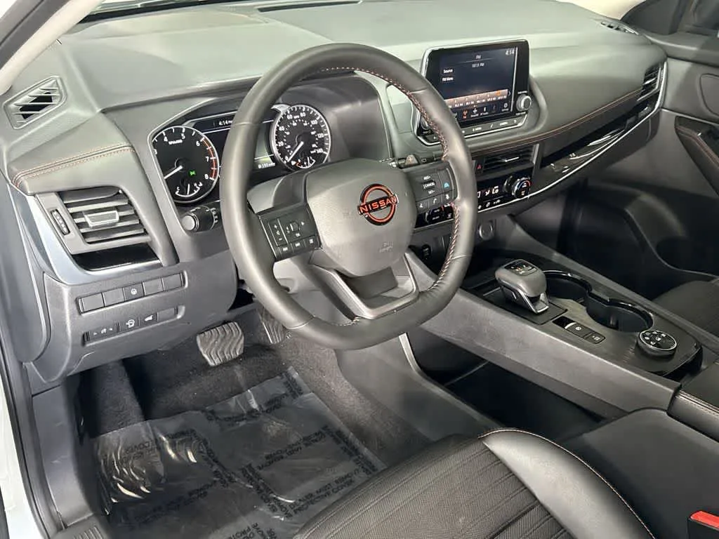 2025 Nissan Rogue Rock Creek photo 13