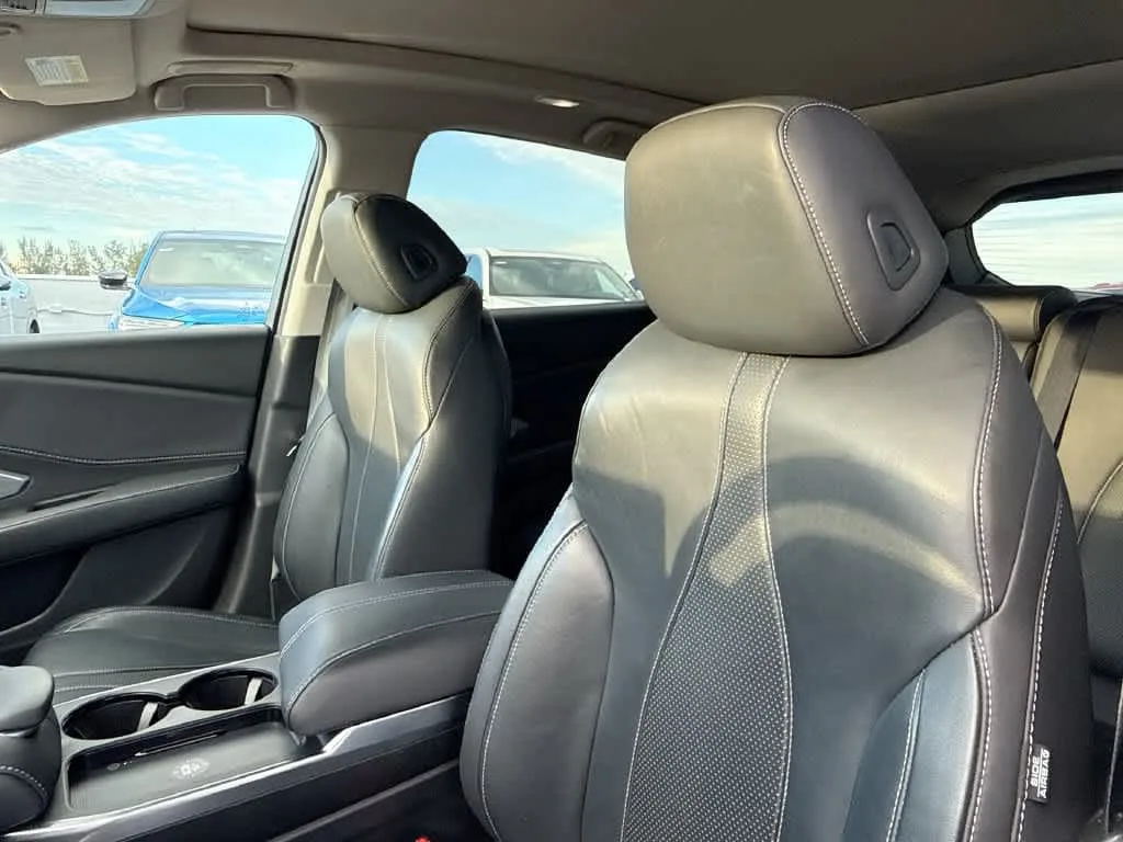 2025 Acura RDX w/Technology Package photo 14