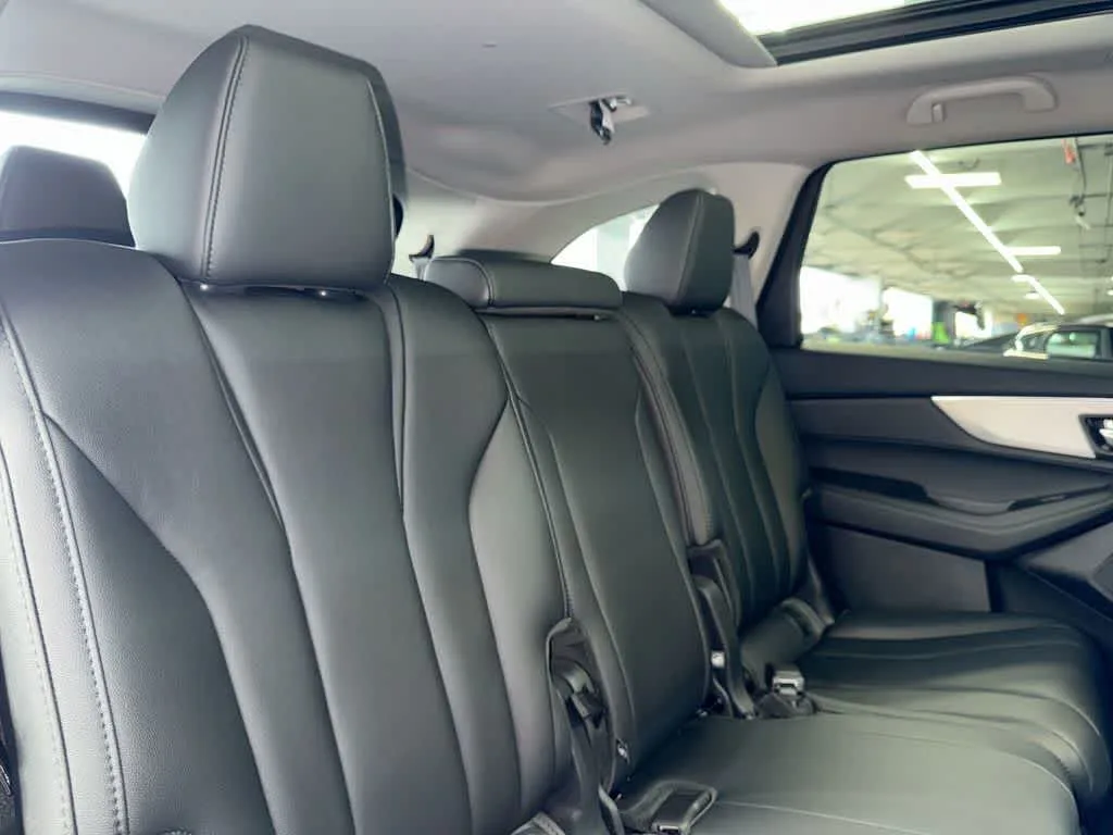 2025 Acura MDX FWD photo 26