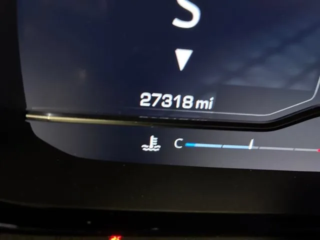 2024 GMC Yukon Denali photo 17