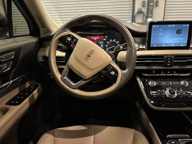 2022 Lincoln Corsair Standard photo 43