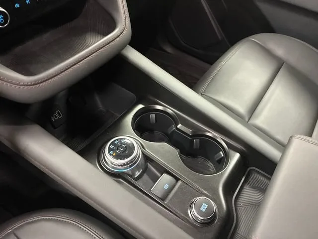 2026 Ford Explorer Active w/100A Pkg photo 24