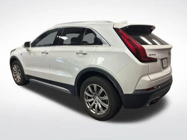 2019 Cadillac XT4 FWD Premium Luxury photo 3