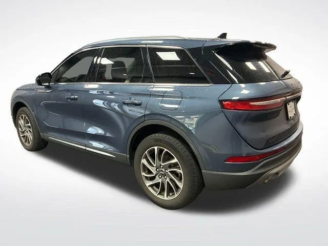 2022 Lincoln Corsair Standard photo 33