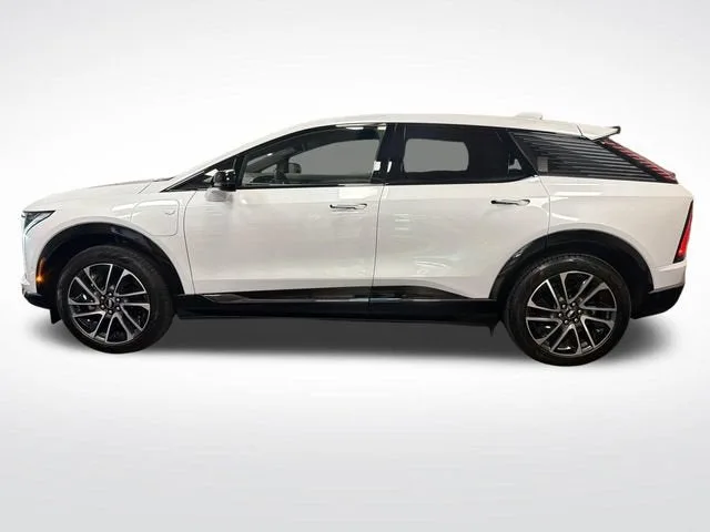 2027 Cadillac OPTIQ Sport photo 2