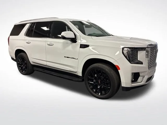 2024 GMC Yukon Denali photo 7