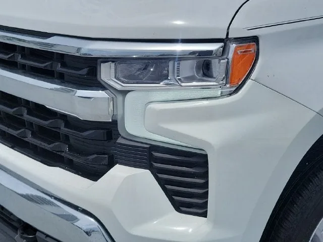 2026 Chevrolet Silverado 1500 LT photo 10