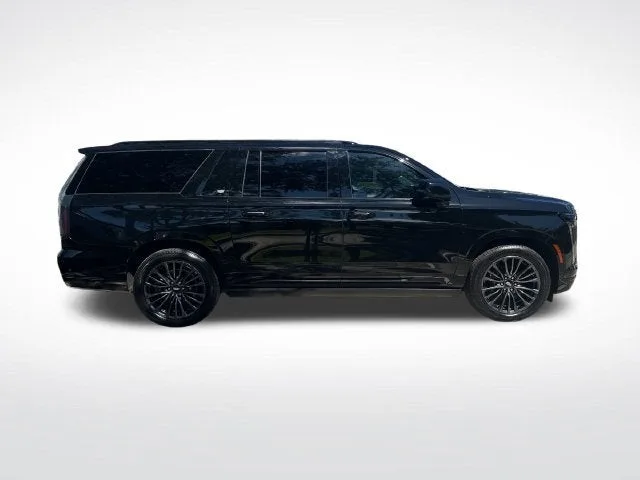 2025 Cadillac Escalade ESV Sport Platinum photo 6