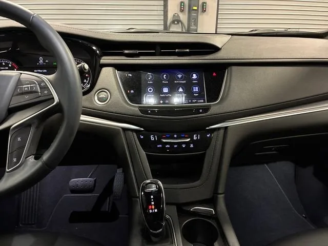 2024 Cadillac XT5 Luxury photo 18