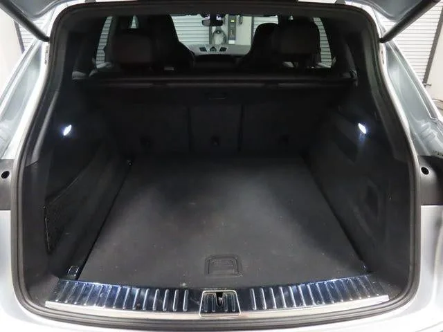 2022 Porsche Cayenne S photo 20