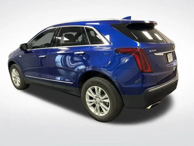 2023 Cadillac XT5 Luxury photo 3