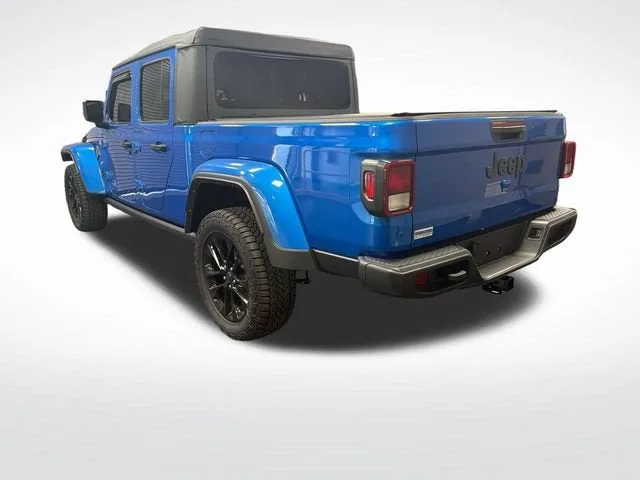2025 Jeep Gladiator Nighthawk photo 3