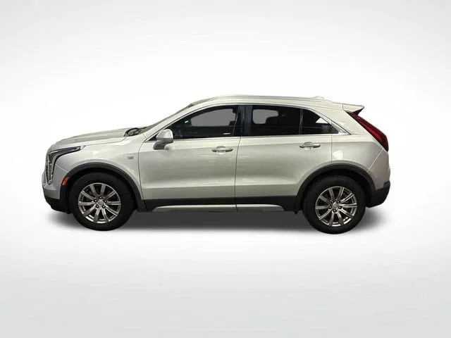 2019 Cadillac XT4 FWD Premium Luxury photo 2