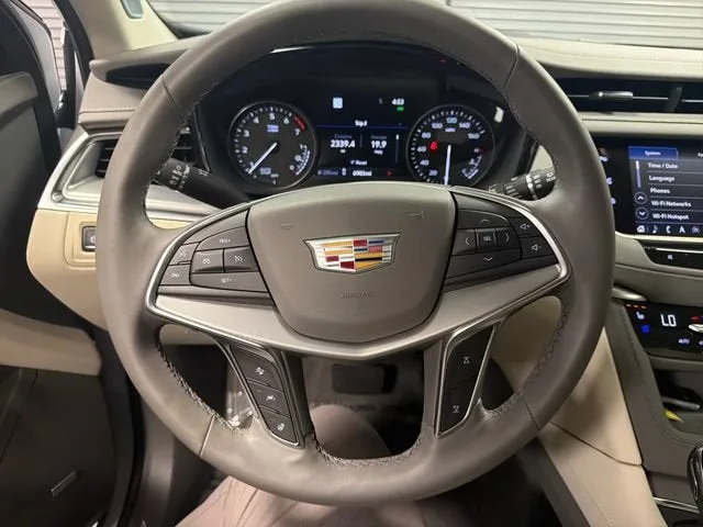 2026 Cadillac XT5 Premium Luxury photo 14