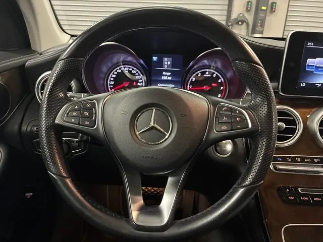 2017 Mercedes-Benz GLC GLC 300 photo 14