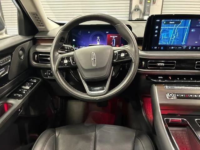 2025 Lincoln Aviator Reserve photo 13