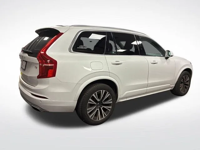 2020 Volvo XC90 Momentum photo 5