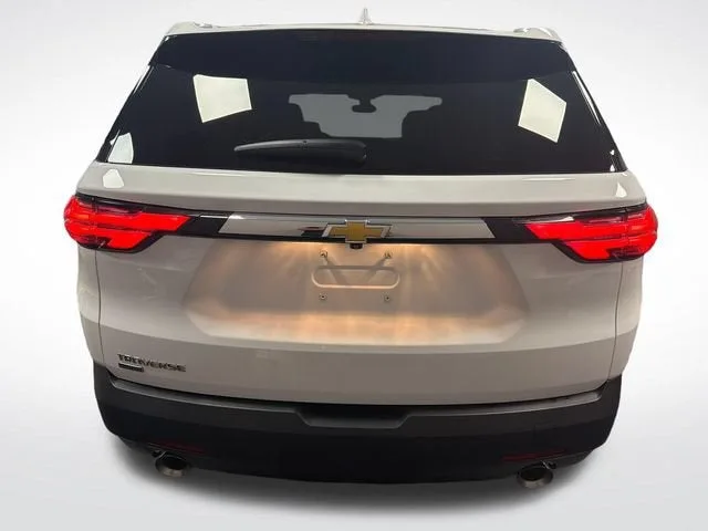 2024 Chevrolet Traverse Limited LS photo 4