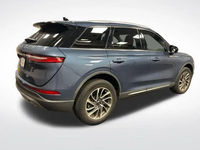 2022 Lincoln Corsair Standard photo 35
