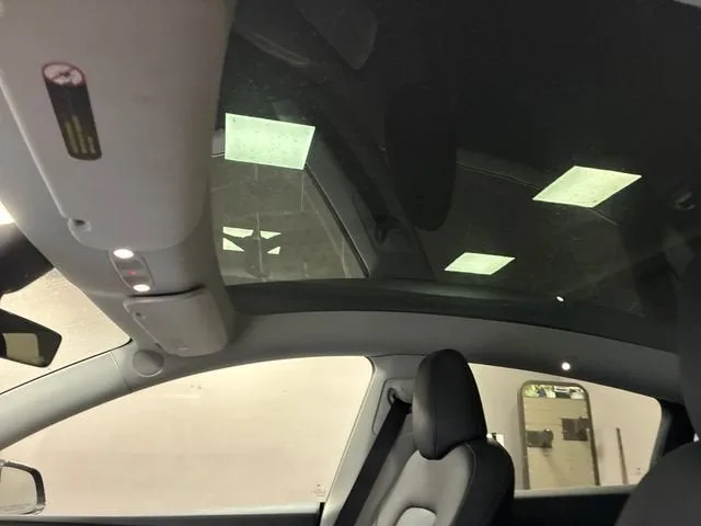 2023 Tesla Model Y Long Range photo 21