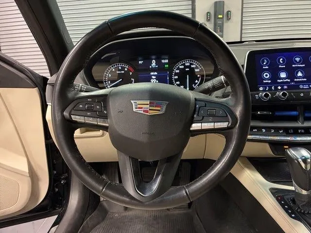 2025 Cadillac CT4 Luxury photo 13