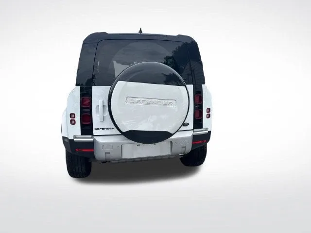 2022 Land Rover Defender S photo 4