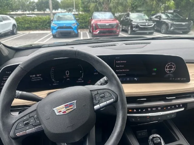 2024 Cadillac XT4 Premium Luxury photo 12
