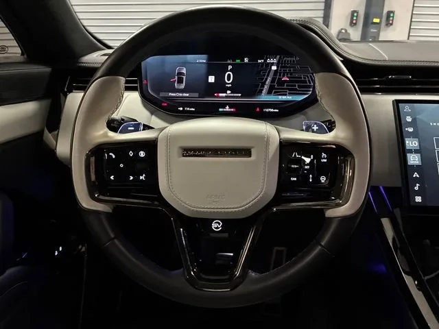 2025 Land Rover Range Rover Sport SV Edition Two photo 14